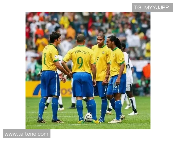 已逝足球传奇球星们的辉煌足迹与不朽记忆